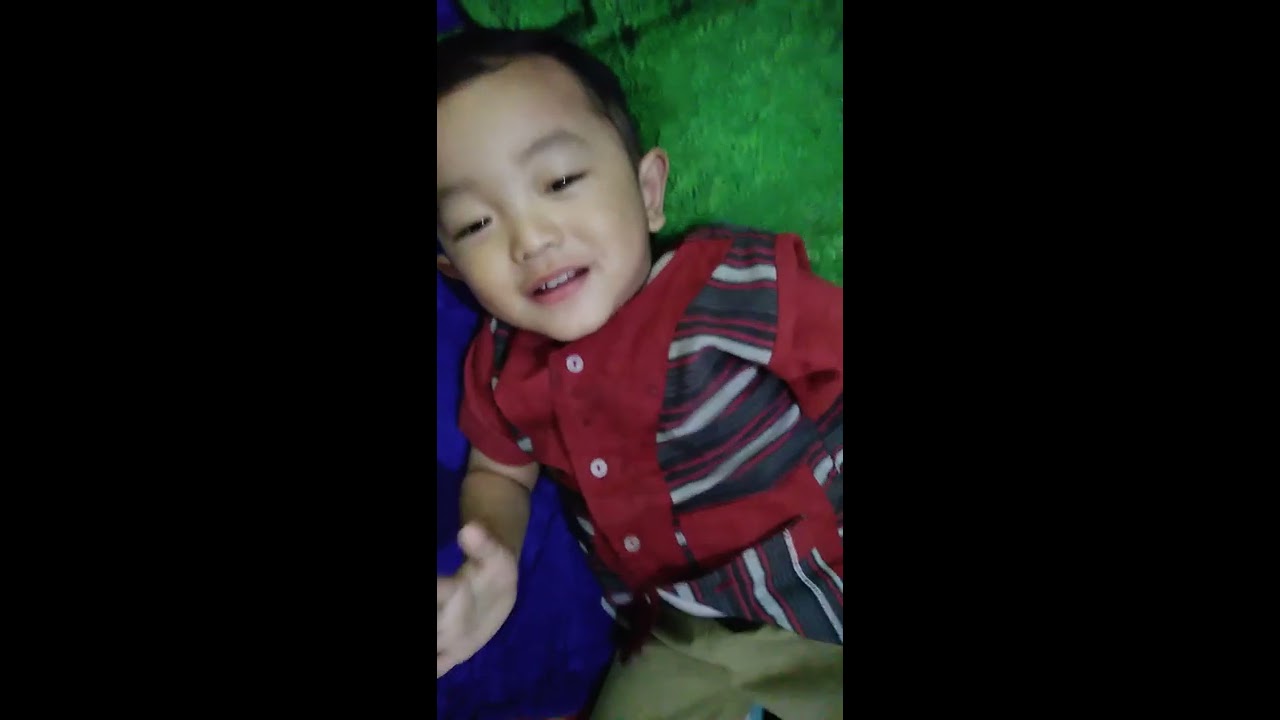  ANAK  GANTENG  LAGI SENYUM YouTube