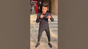 لو معاك فلوس هتلف العالم كله 