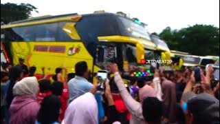 heboh full❗️semua berjoged dengar telolet warkop dki bus putera utama