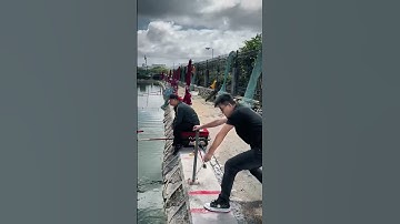 Quăng dây xích xuống nhưng lại câu được cá to