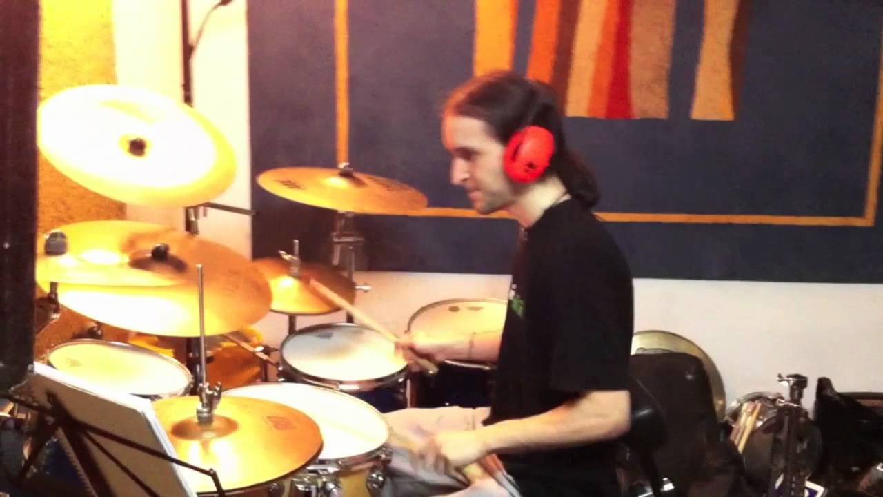 Dragonfly felicita a Memo Salas (G.S. Entertainment)