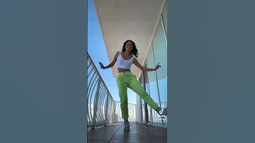 Thumbnail of Shuffle tutorial 😍 #shuffle #dance #tutorial
