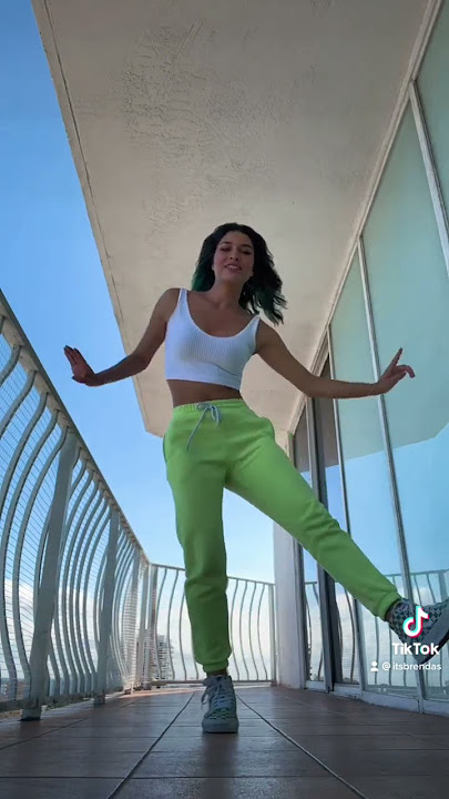 Shuffle tutorial 😍 #shuffle #dance #tutorial