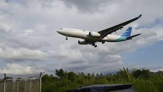 DETIK2 PESAWAT A330 GARUDA INDONESIA LANDING DI MANADO 🛬