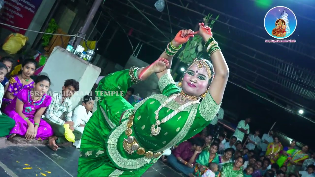 శ్రీ గౌరీ గంగా సమేత శ్రీ సదానందేశ్వర స్వామి వార్ల పల్లకి సేవా