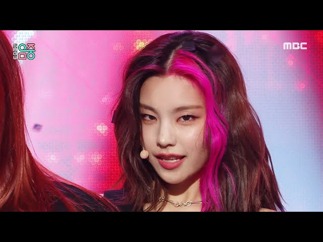 [HOT] ITZY - LOCO, 있지 - 로코 Show Music core 20211009 class=