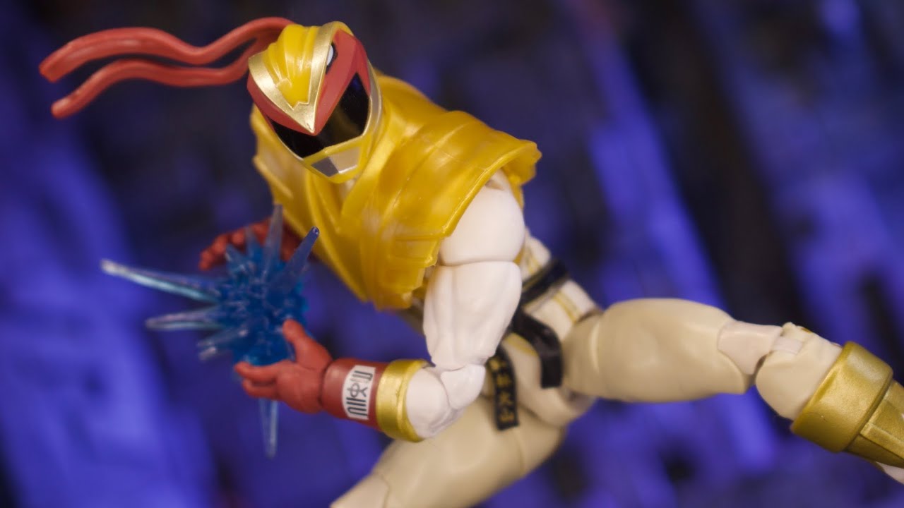 Lightning Collection Street Fighter X Power Rangers Morphed