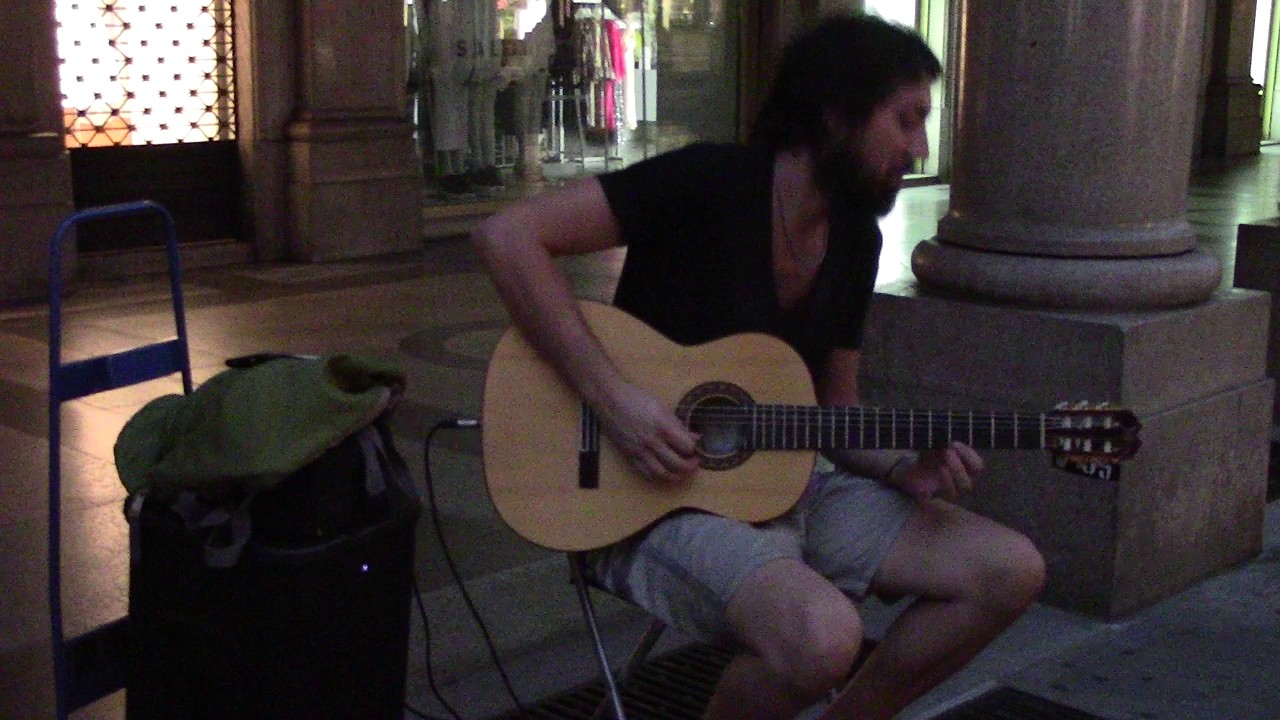 Amazing Street Flamenco Guitar by Emanule in Torino Italia