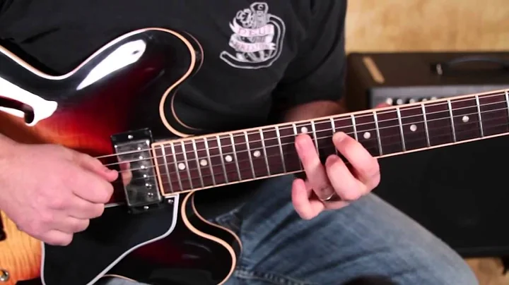 Blues Rock Guitar Soloing Lesson - Spice up Minor Pentatonic Scale - add 9