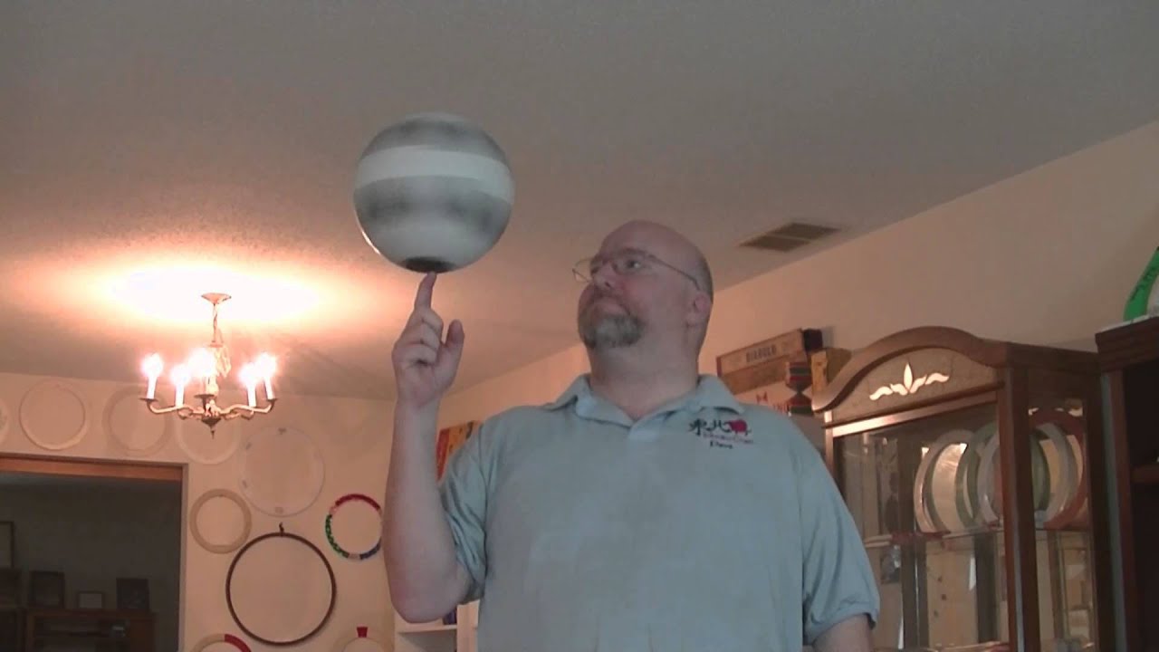David Cain Longest Soccer Ball Spin World Record YouTube david-cain-longest-soccer-ball-spin-world-record-youtube