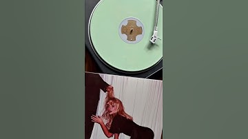 Unboxing the Indie Exclusive “Man’s Best Friend” Sabrina Carpenter Vinyl ♥️ #sabrinacarpenter #vinyl