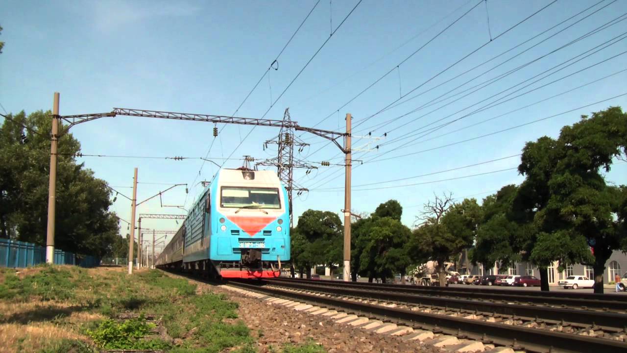 Бугульма сочи поездом. Поезд сочи томск. трудармейский сочи поезд. чебоксары сочи поезд 697.
