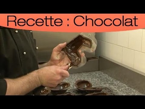 Vidéo: Comment Faire Des œufs De Pâques En Chocolat