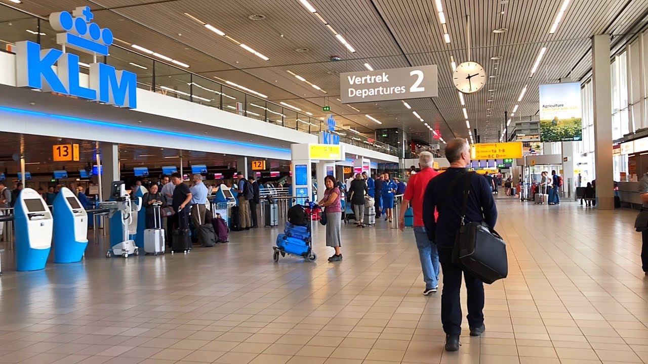 Schiphol Amsterdam Airport Walking Tour (Public Area)