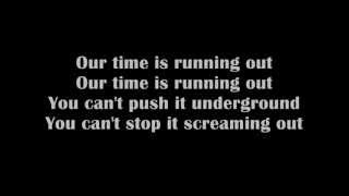Video thumbnail of "Muse-Time is running out (HQ with lyrics on screen)"