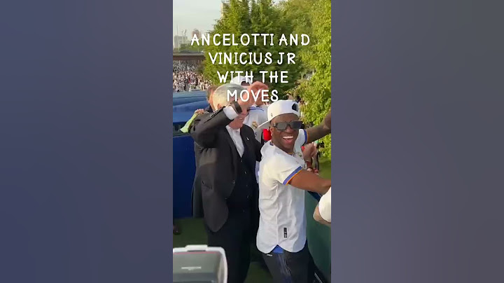 Carlo Ancelotti and Vinicius jr with the moves #shorts #fyp #realmadrid