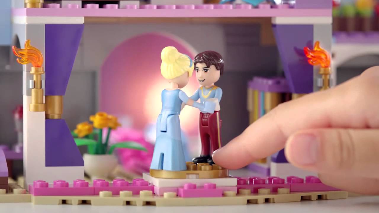 tro på inch Skubbe Lego Disney Princess - Cinderella's Castle Commercial - YouTube