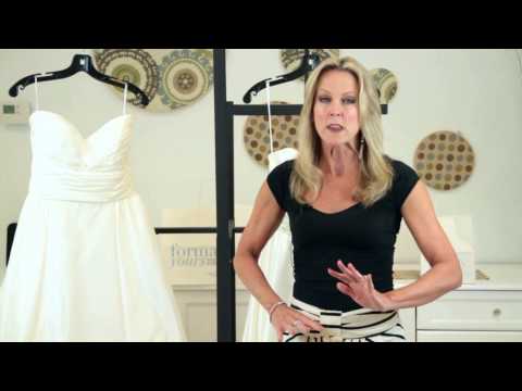 Difference Between Satin & Taffeta Fabric in a Wedding Dress : Wedding Fashions