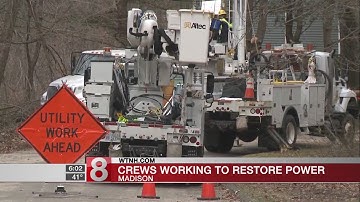 Crews work to restore power across Connecticut