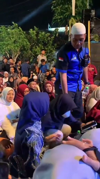 detik-detik Jihan Audy disuruh naik panggung #shorts #jihanaudy #gusazmi #sholawatan