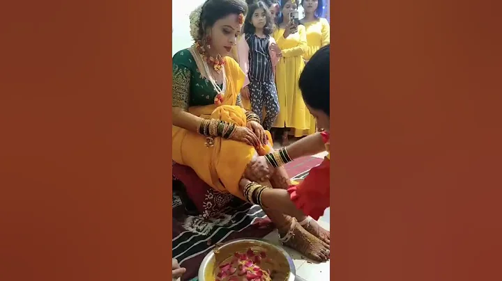 haldi lagao re tel chadao re#youtubeshorts #shortsvideo #haldifunction #haldiceremony  #subscribe