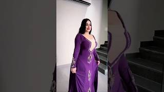 Why is Sheikha Mehra unable to sleep at 12 o'clock at night?