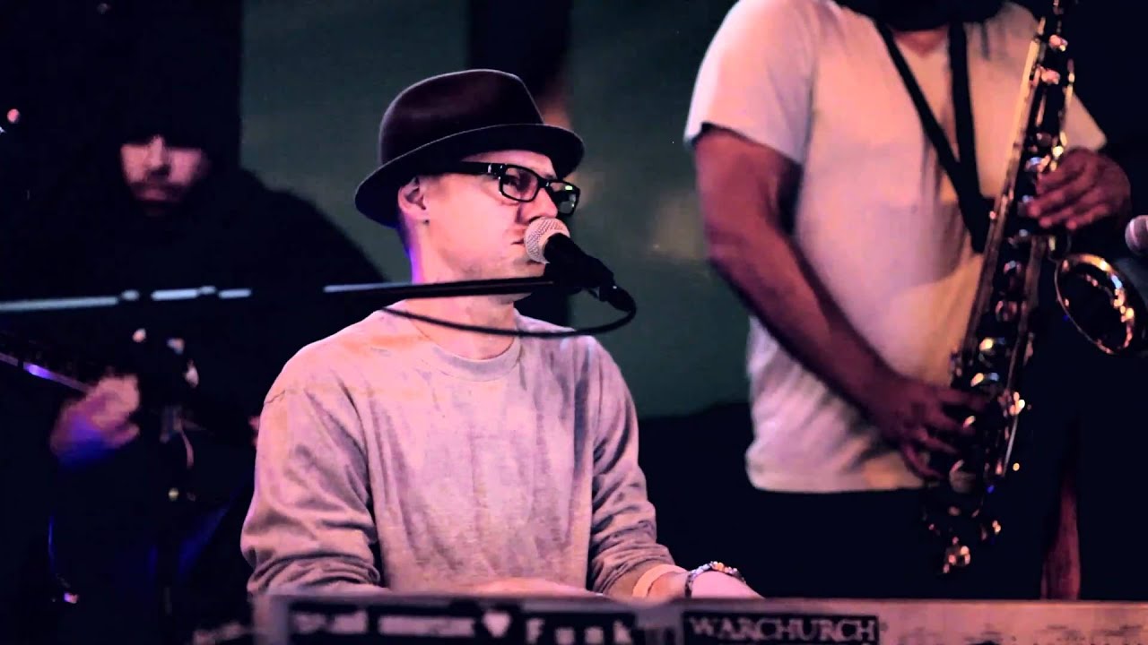 Delmos Wade - "All I Can Do" Live @ the Commonwealth Lounge, Newport Beach. CA. 10-19-2010