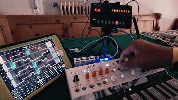 Microfreak White Ed & Roland Aira J6 sync with Polyphase generative midi tracks / 8bit sound