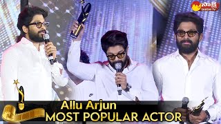 Allu Arjun Receives Most Popular Actor Award For Pushpa | Sakshi Excellence Awards 2021 | Sakshi TV