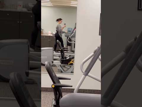 Cardio plus @legionsupps  unboxing. Code YeseniaM #fitmom fitmomsinspire #runningshorts