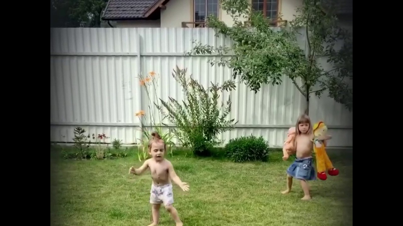 КАК НА ТОНЕНЬКИЙ ЛЕДОК ВЫПАЛ БЕЛЕНЬКИЙ СНЕЖОК ЛИЗА И ВАРЯ - YouTube