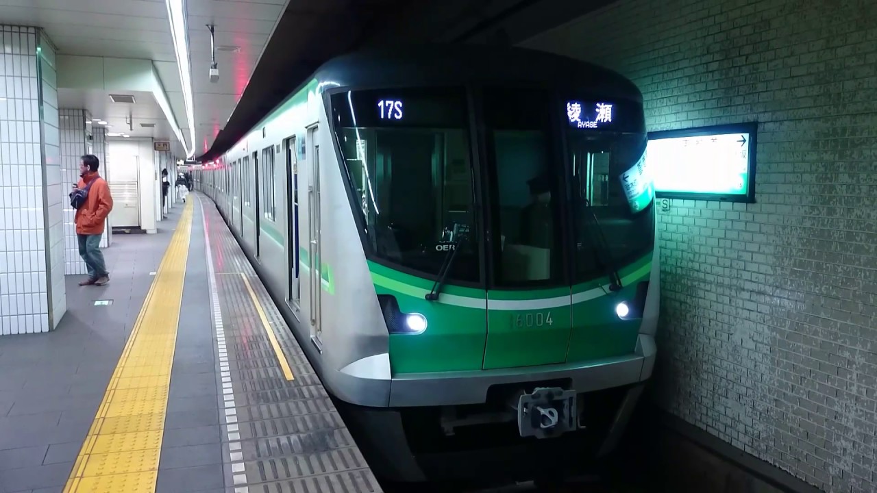 東京メトロ16000系16104f 東京メトロ千代田線各駅停車綾瀬行き表参道駅