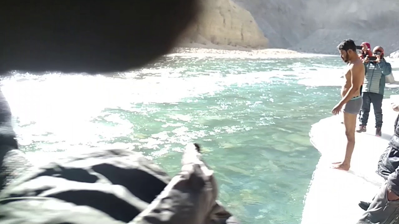 Chadar Dip in Zanskar frozen River 2018