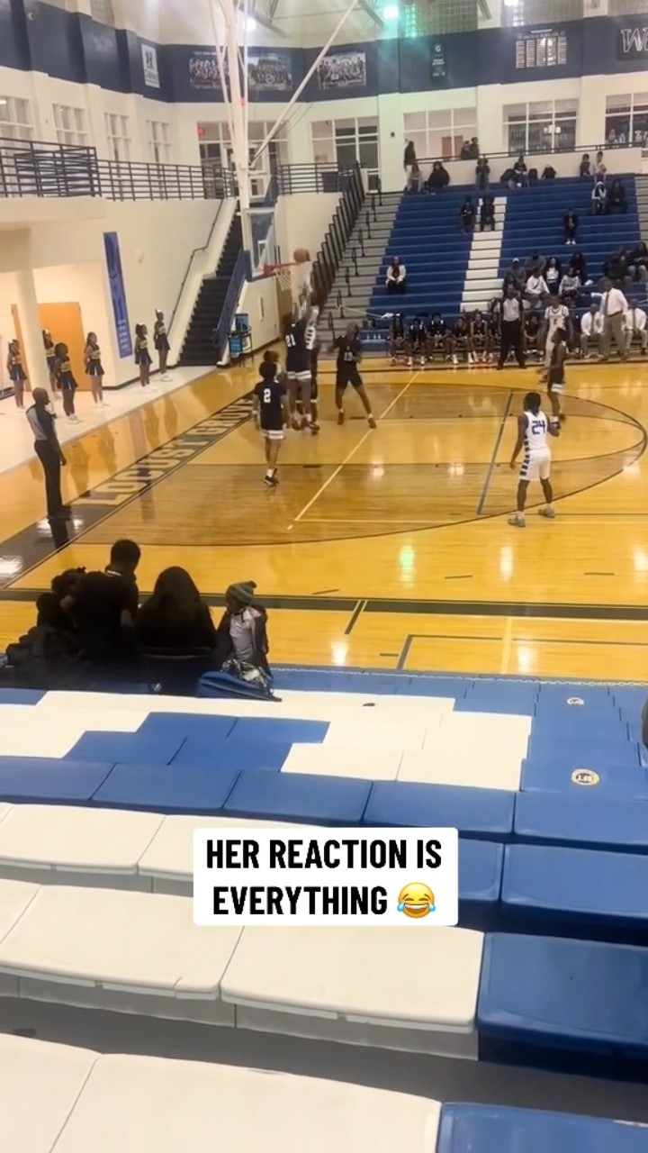 The PERFECT first dunk ??