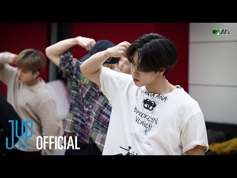 Stray Kids [INTRO "ODDINARY"]