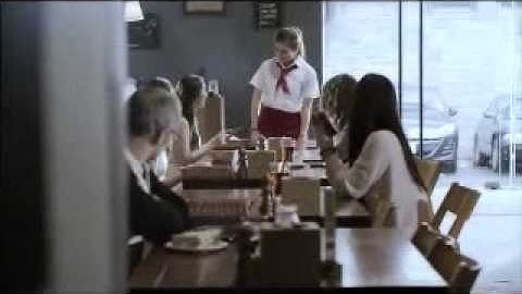 M agrave;n cầu h ocirc;n m agrave; mọi c ocirc; g aacute;i đều ao ước