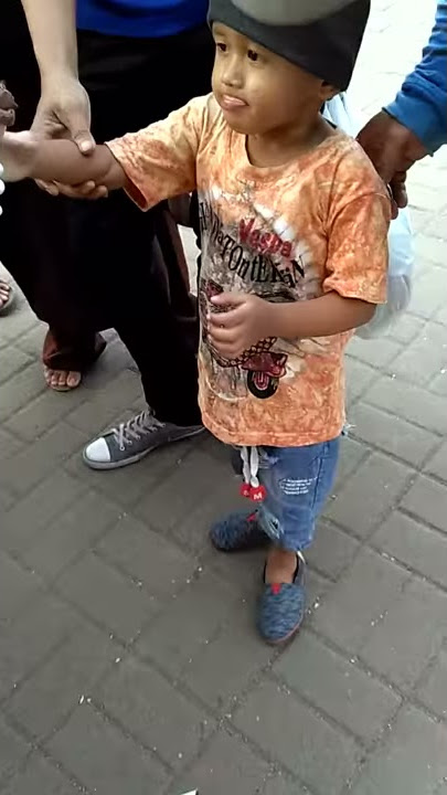 PARAH!!! Bocah di kerjain tukang es krim