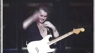 Yngwie Malmsteen vs Richie Kotzen - Burn solo. chords