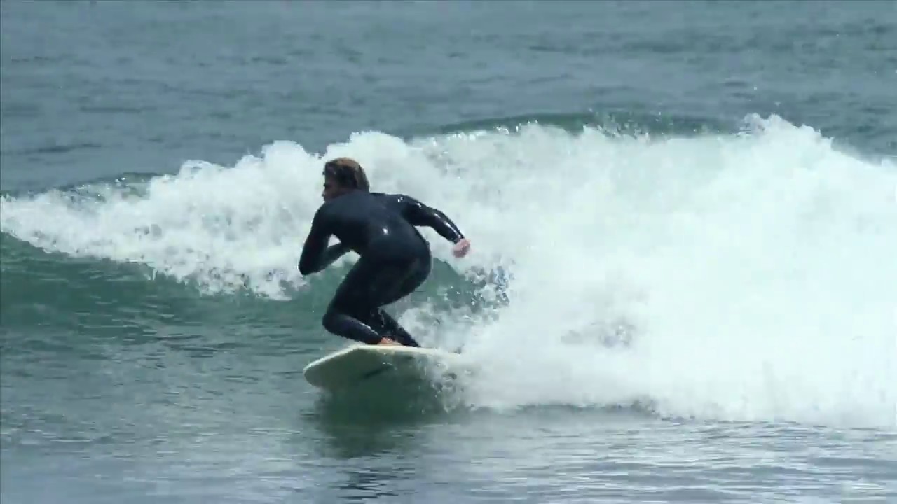 必見動画】Dane Reynoldsがボディーボードみたいな四角いツインフィン