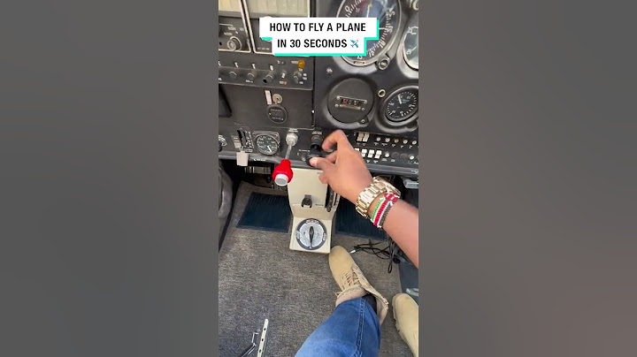 How to fly a plane in 30 seconds ✈️ 🎥 khalifkairo