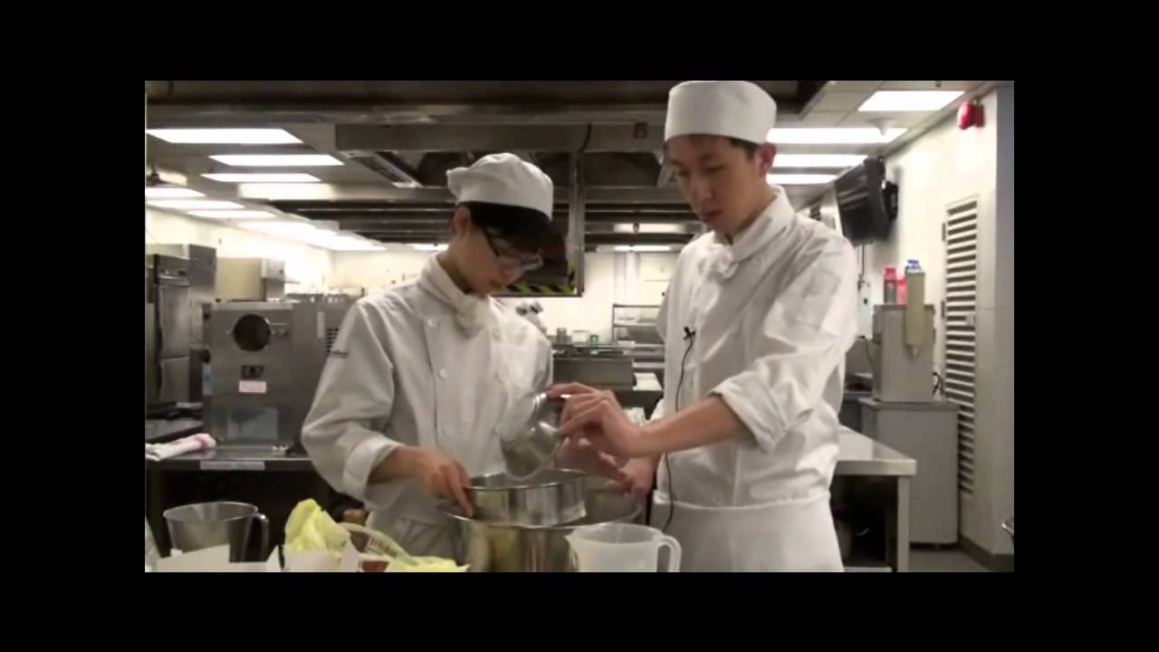 Koi-shaped Rice Cake Workshop - YouTube