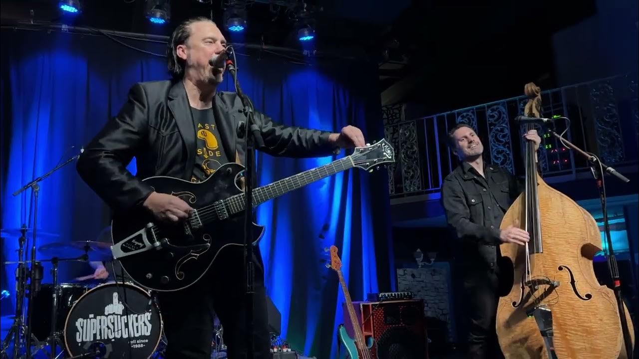 I'm At Home Gettin' Hammered (While She's Out Gettin' Nailed) - Jesse Dayton, Masquerade, 3-27-22 I'm At Home Gettin' Hammered (While She's Out Gettin' Nailed) - Jesse Dayton, Masquerade, 3-27-22