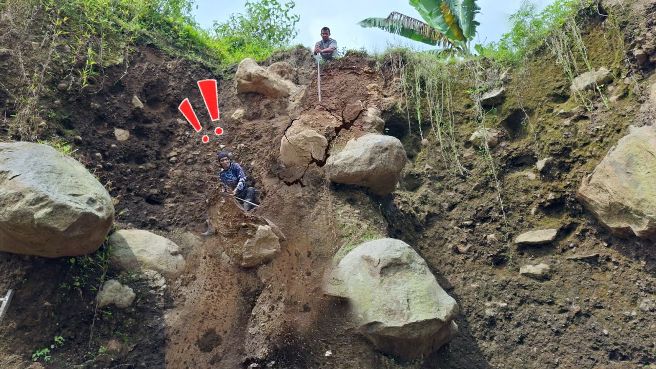 Very amazing action‼️dropping big rocks