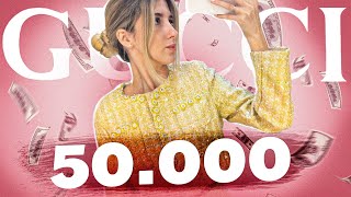 ЧТО КУПИТ ДЕВУШКА НА 50.000 РУБЛЕЙ