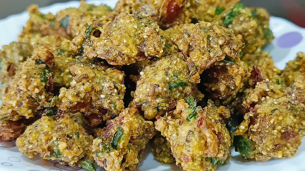 పెసరపప్పు గోధుమరవ్వతో వేడివేడిగా ఇంటిల్లిపాదికీ నచ్చేలా ఇలా చిట్టి చిట్టి గట్టి పునుగులు చేసి చూడండి