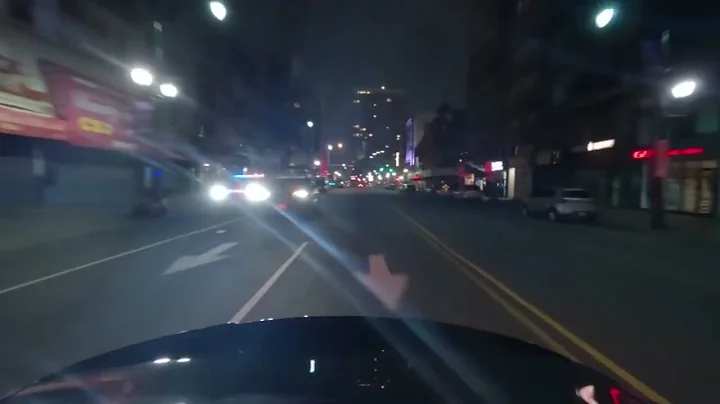 Squeeze Benz Crazy Police Chase 🚨