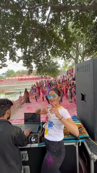 Happy Holi DJ Dance | Kanak Sharma #shorts #holi #dj #dance
