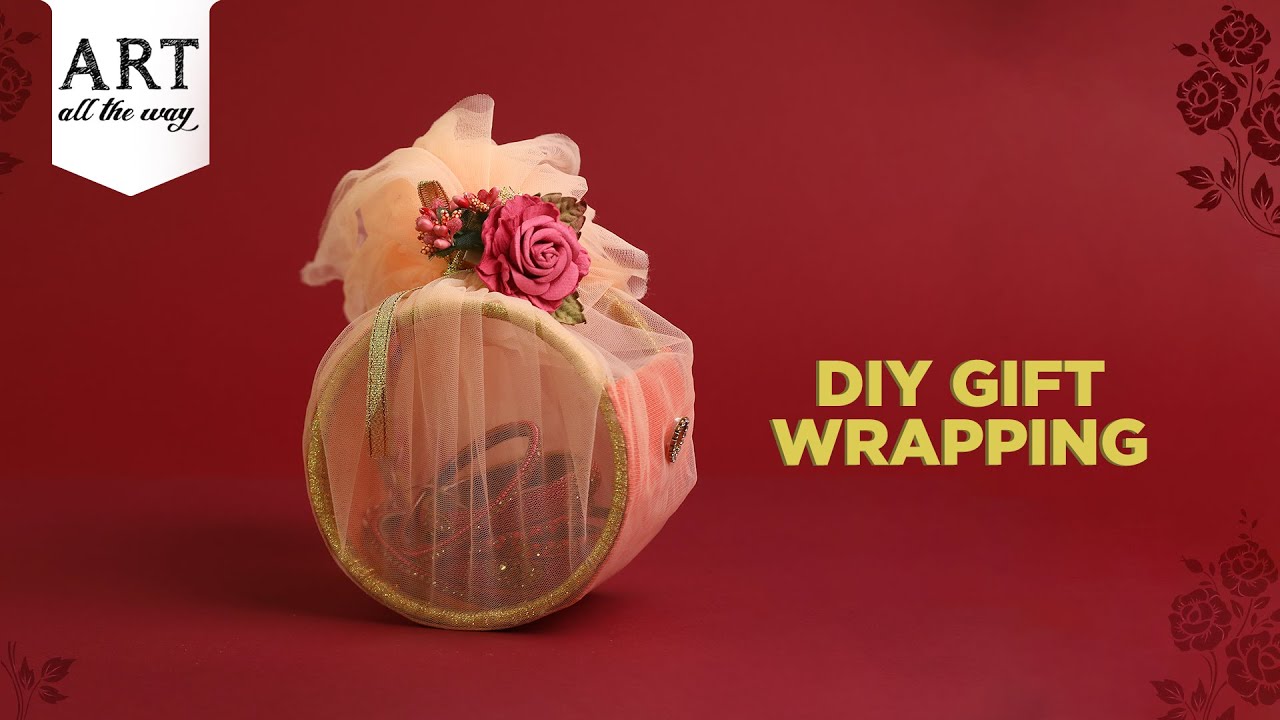 How To Put Tissue In A Gift Bag - Gift Wrapping Tutorial - Easy Quick Gift  Wrapping 
