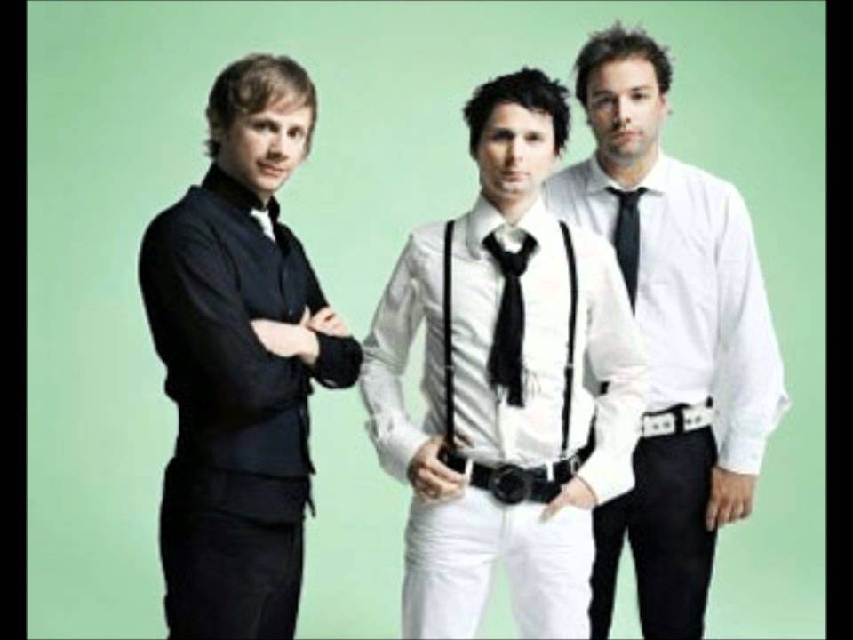 Меньше чем три группа. Группа Мьюз 2008 год. Группа Muse. Британская рок-группа Muse. Группа из трех человек.