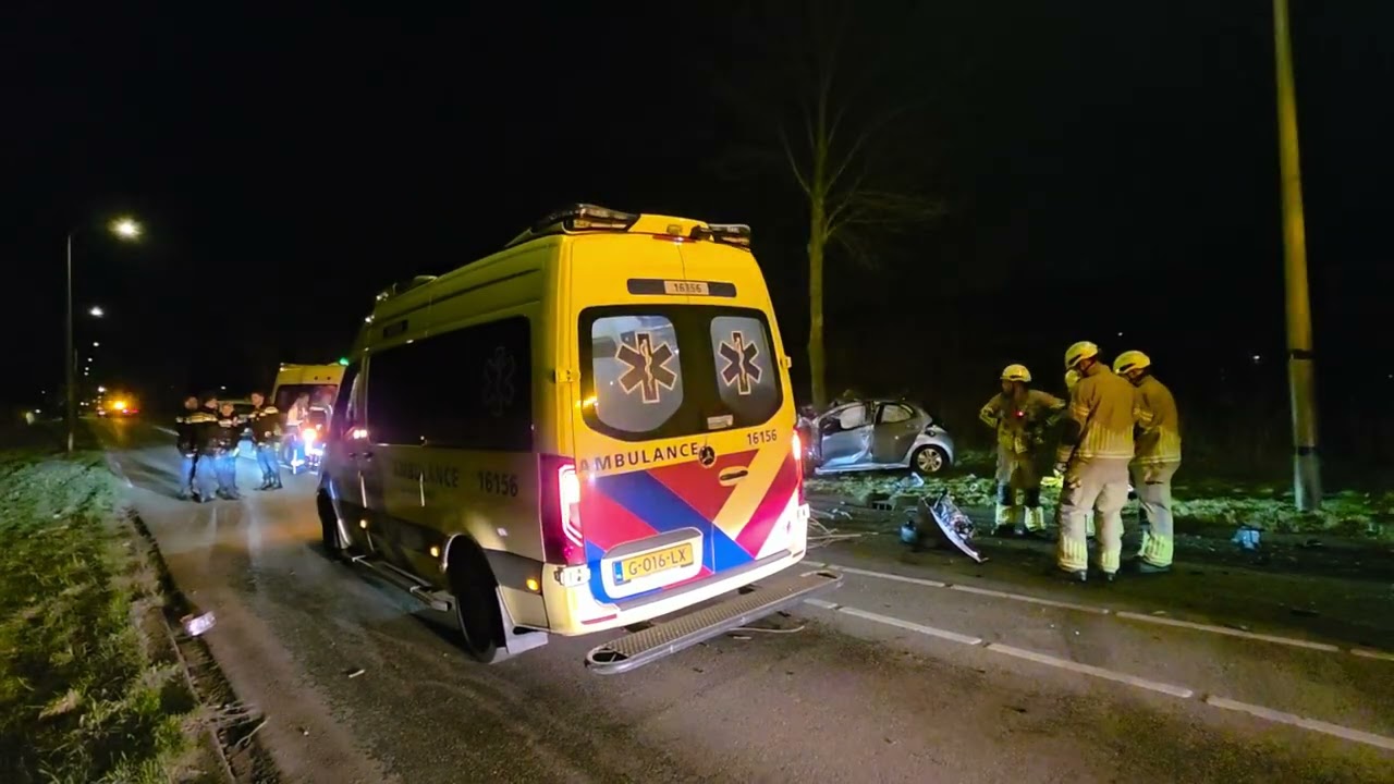 25-02-15 Prio 1 Verkeersongeval - Goudse Houtsingel (Gouda)